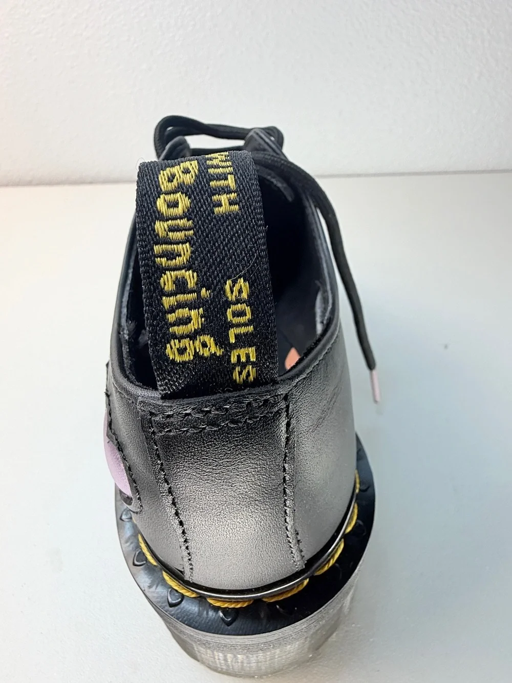 Dr Martens Heart Cutout Platform Oxford Shoes Black Pink womens Size 7 goth